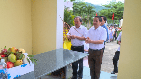 LÃNH ĐẠO XÃ AN HÒA VIẾNG NGHĨA TRANG LIỆT SĨ NHÂN NGÀY THƯƠNG BINH - LIỆT SĨ 27/7